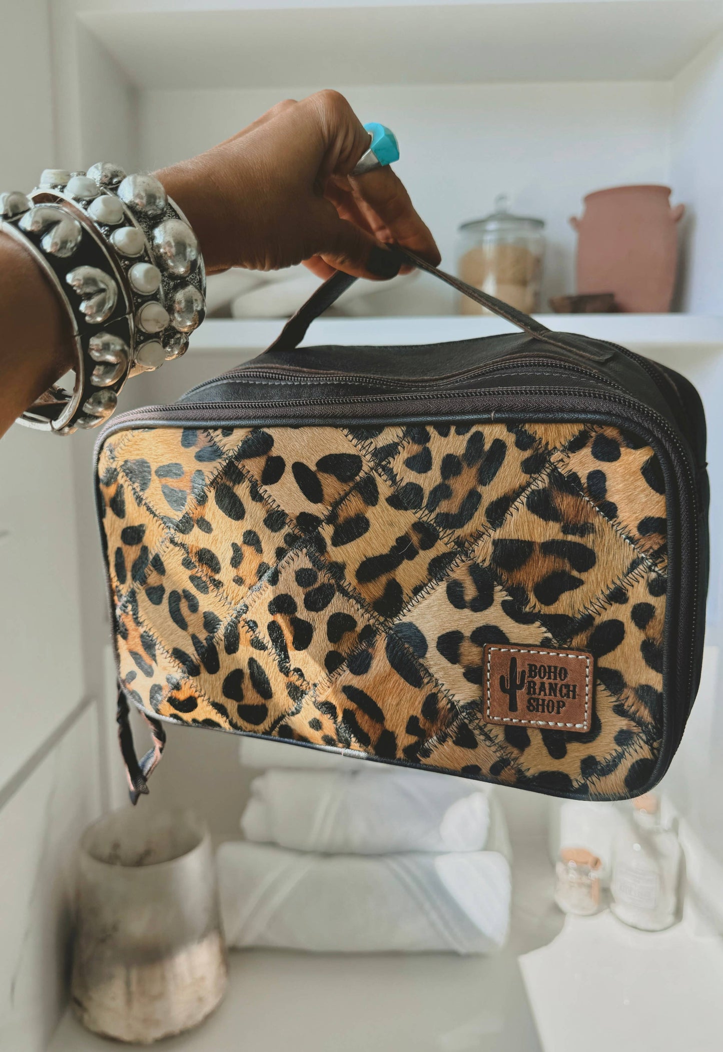 COWHIDE COSMETICS TRAVEL bag Genuine Leather makeup mua